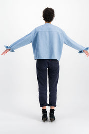 women's short denim jacket in blue serena jacket pe25