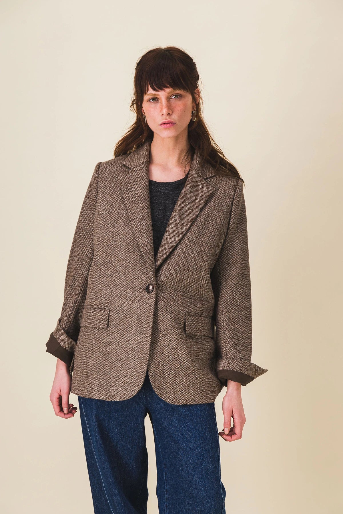 Blazer-femme-marron-aron_Ah25_6.webp