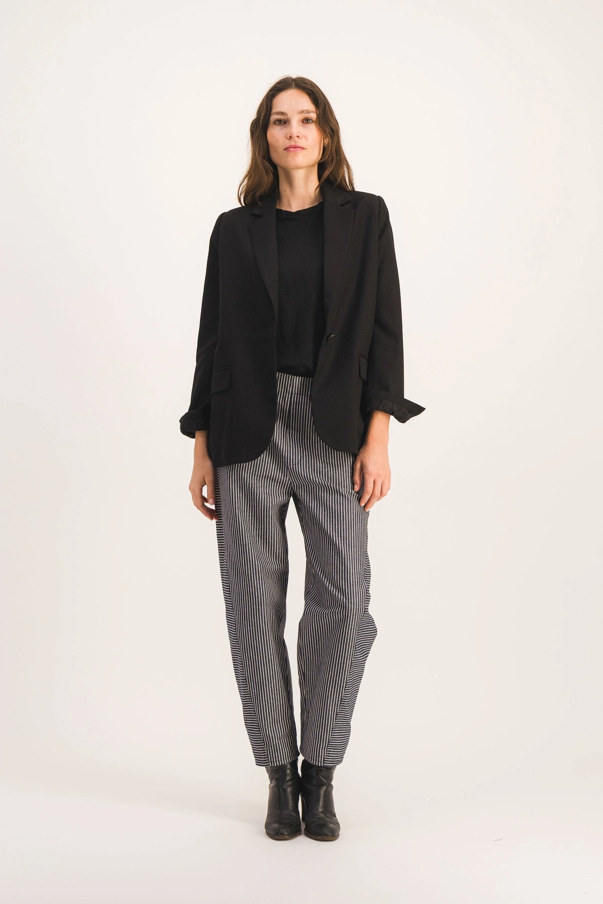 blazer-noir-laine-lois-noire