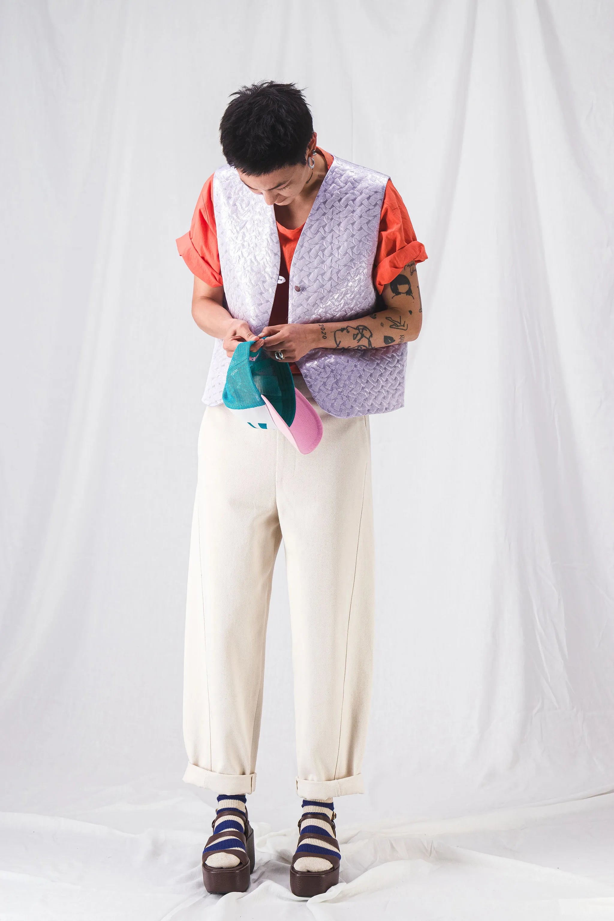 purple_lurex_sleeveless_vest_1