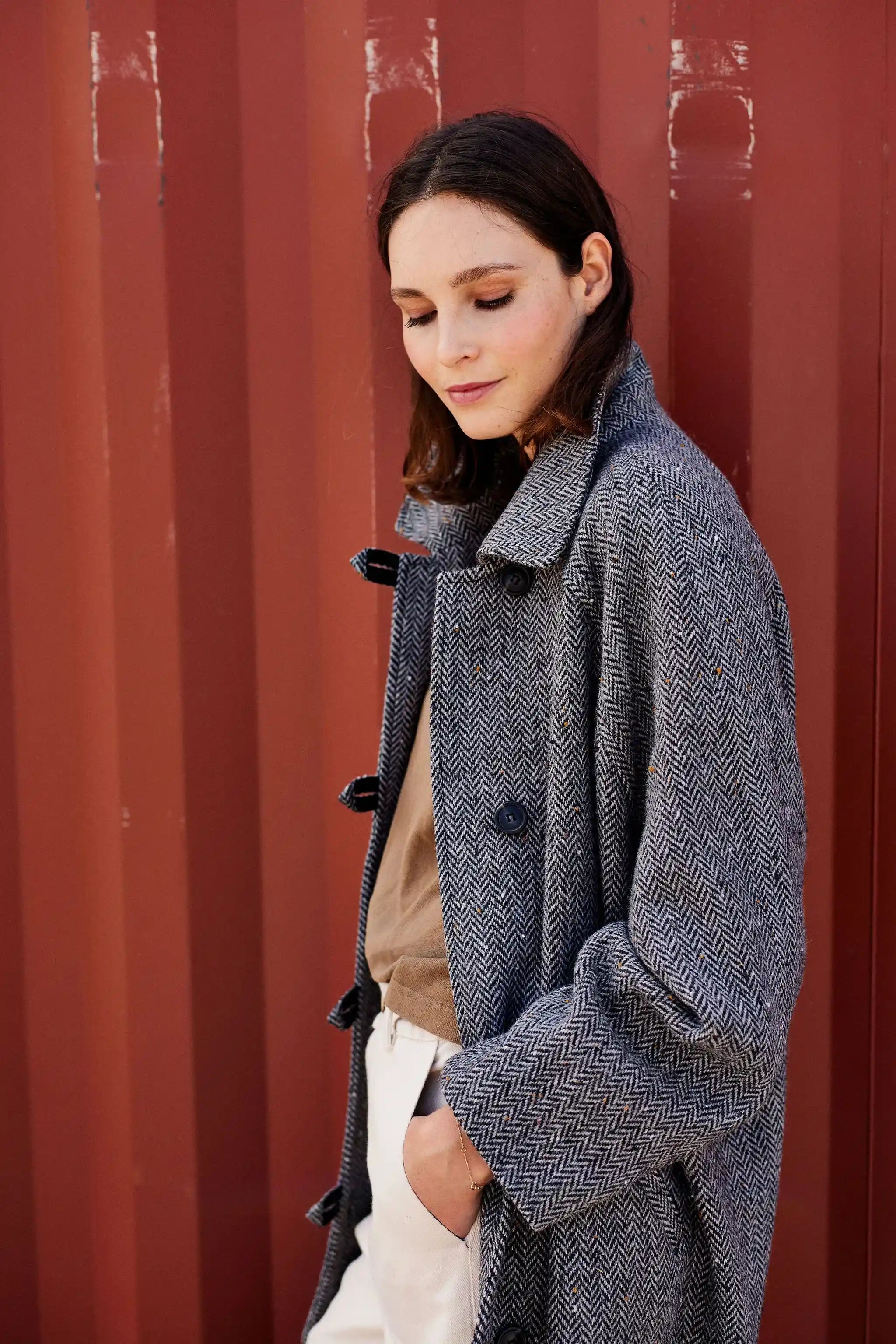 Manteau_femme_long_gris_noir_chine_6.webp