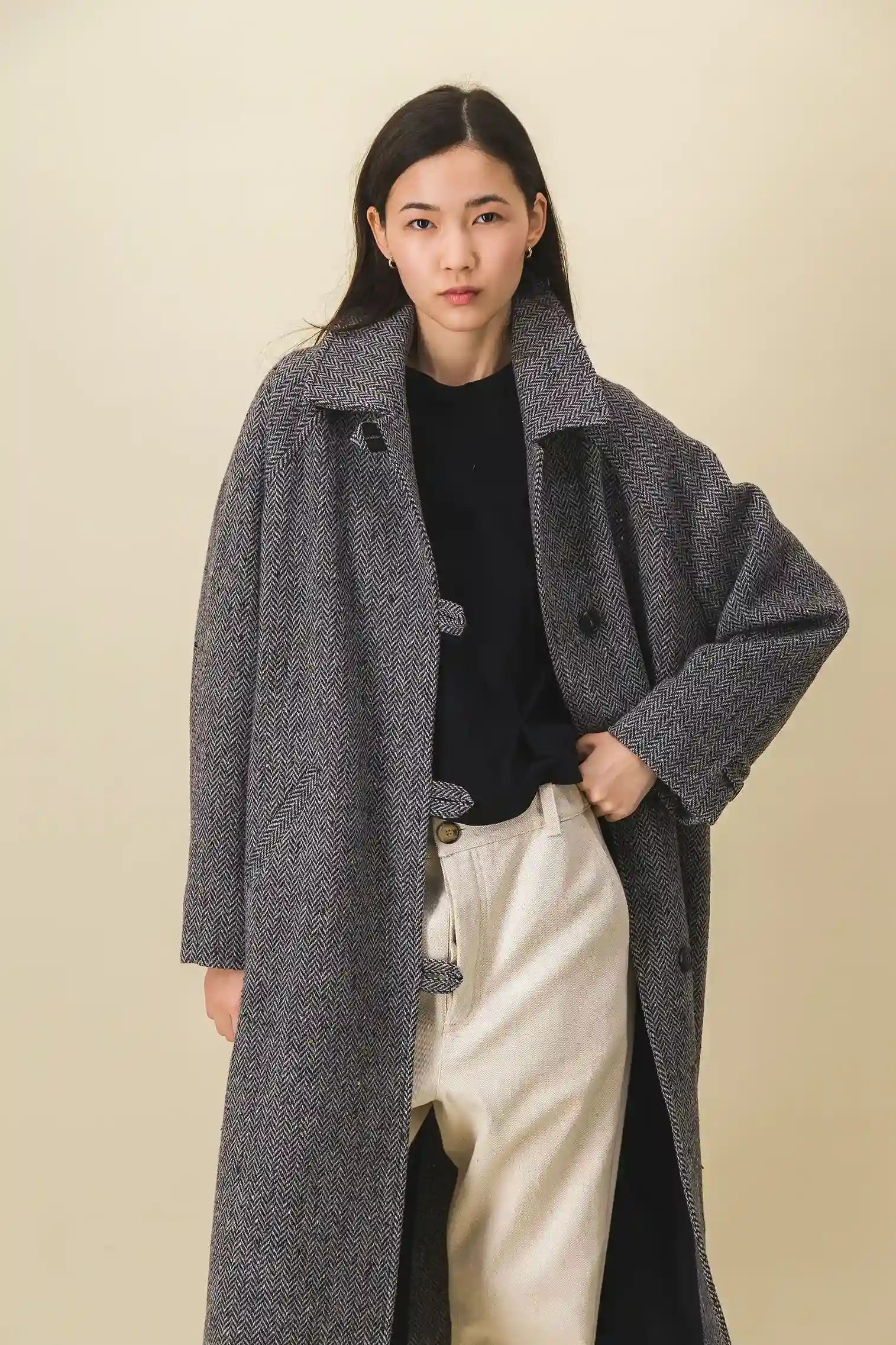 Women's long grey-black heather coat