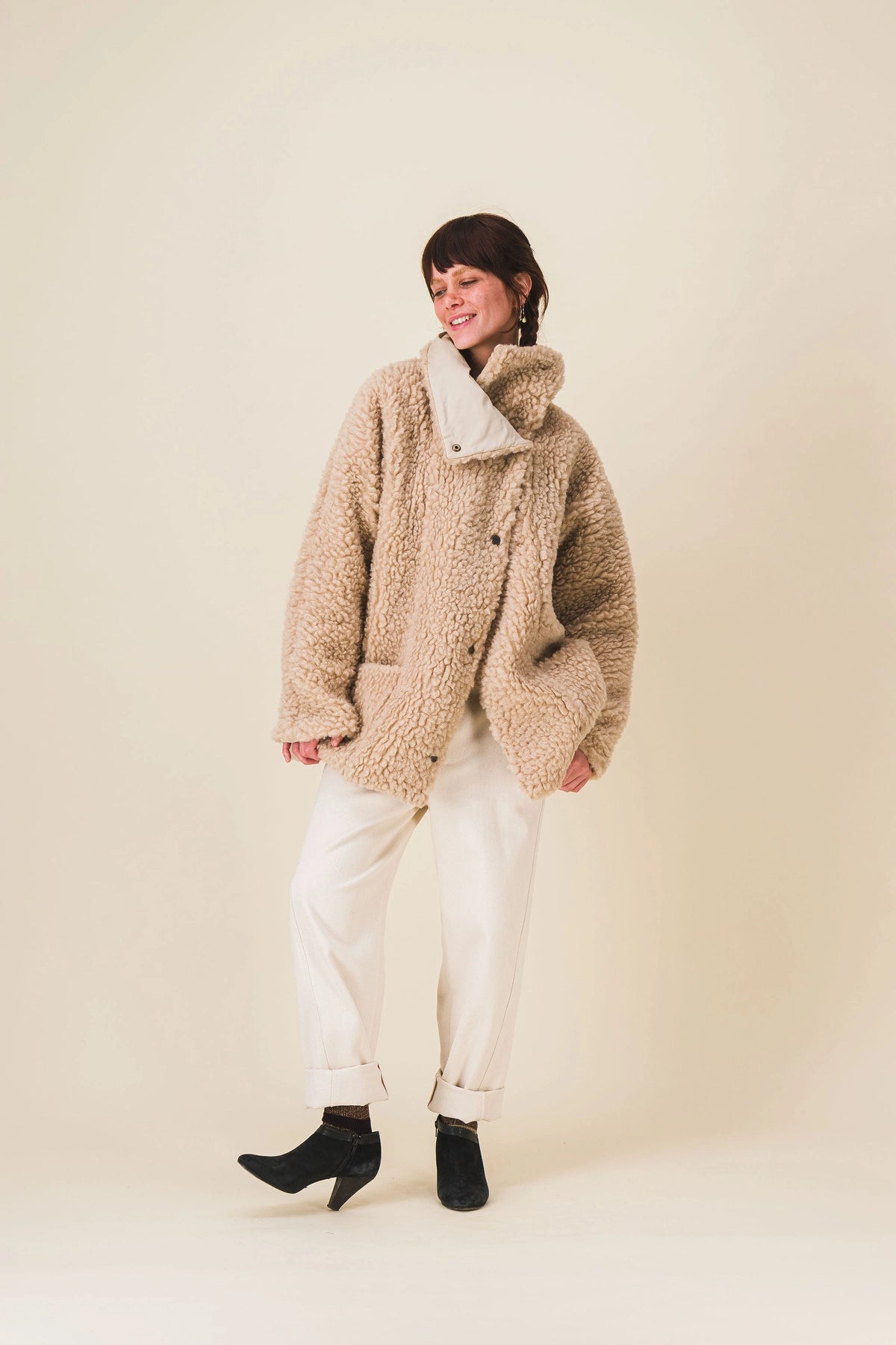 Parka-femme-en-moumoute-neige_Ah25_1.webp