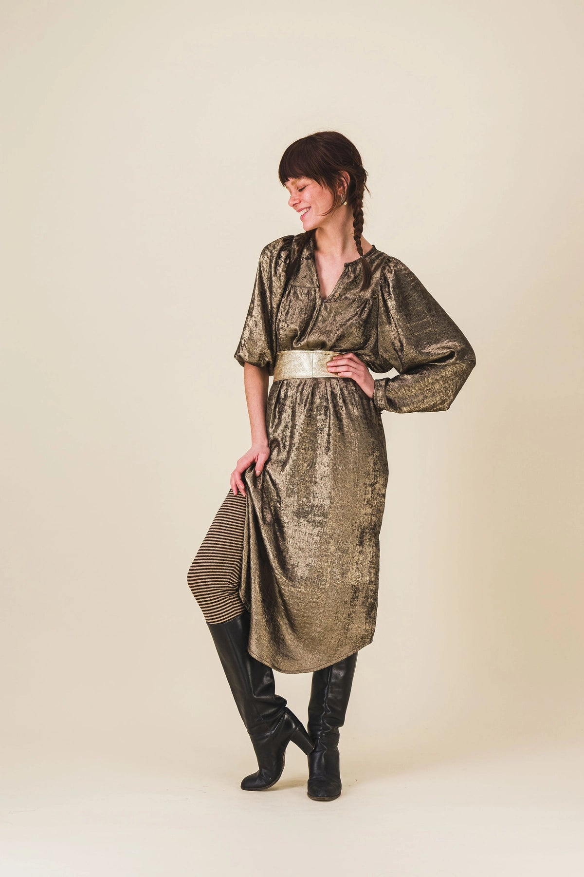Robe-fluide-habillee-romicha_Ah25_7_79a43588-9174-4ac8-9c35-24738ceba1ad.webp