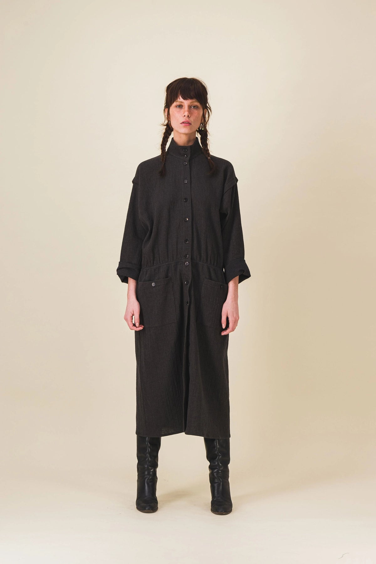 Robe-longue-hiver-noire-tallulah_Ah25_2.webp