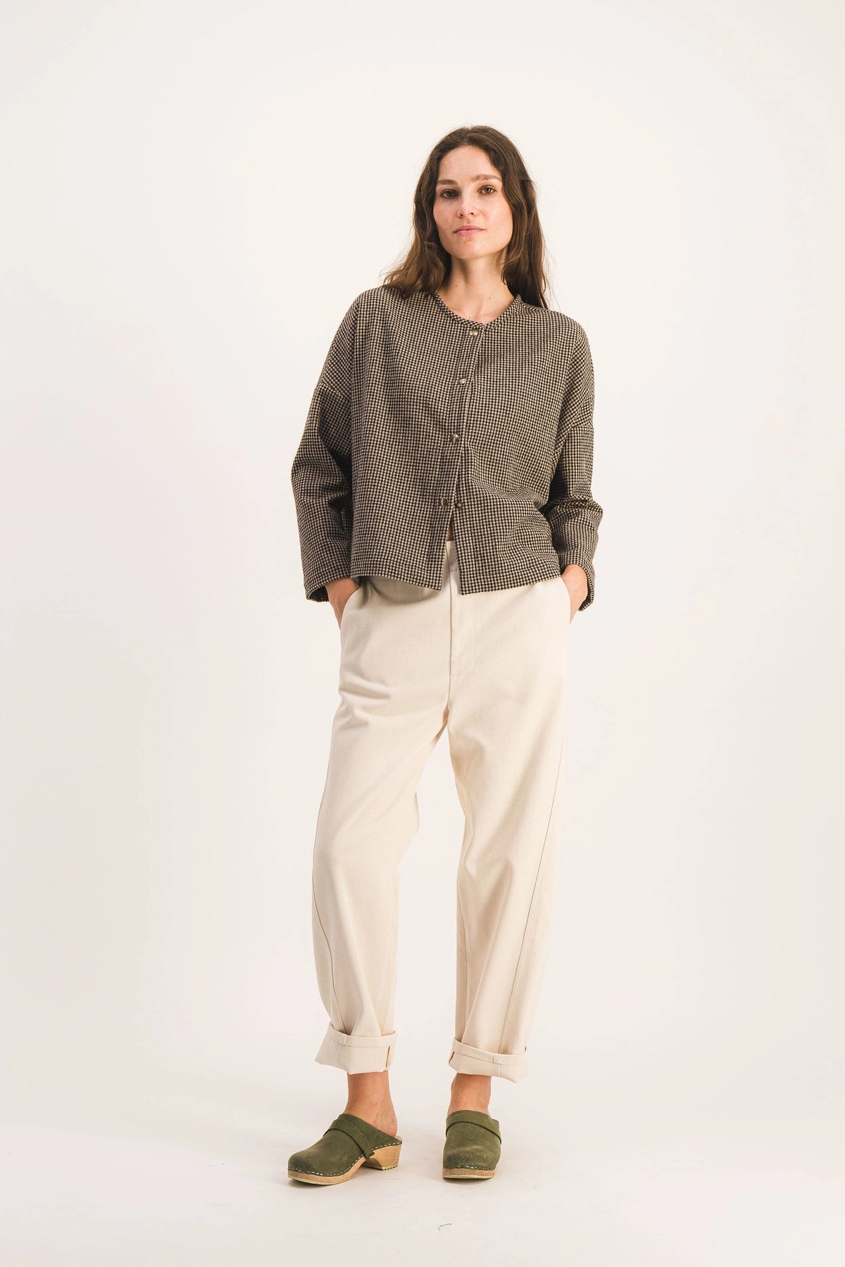 top-carreaux-noir-beige-taiga-carreaux