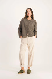 top-carreaux-noir-beige-taiga-carreaux