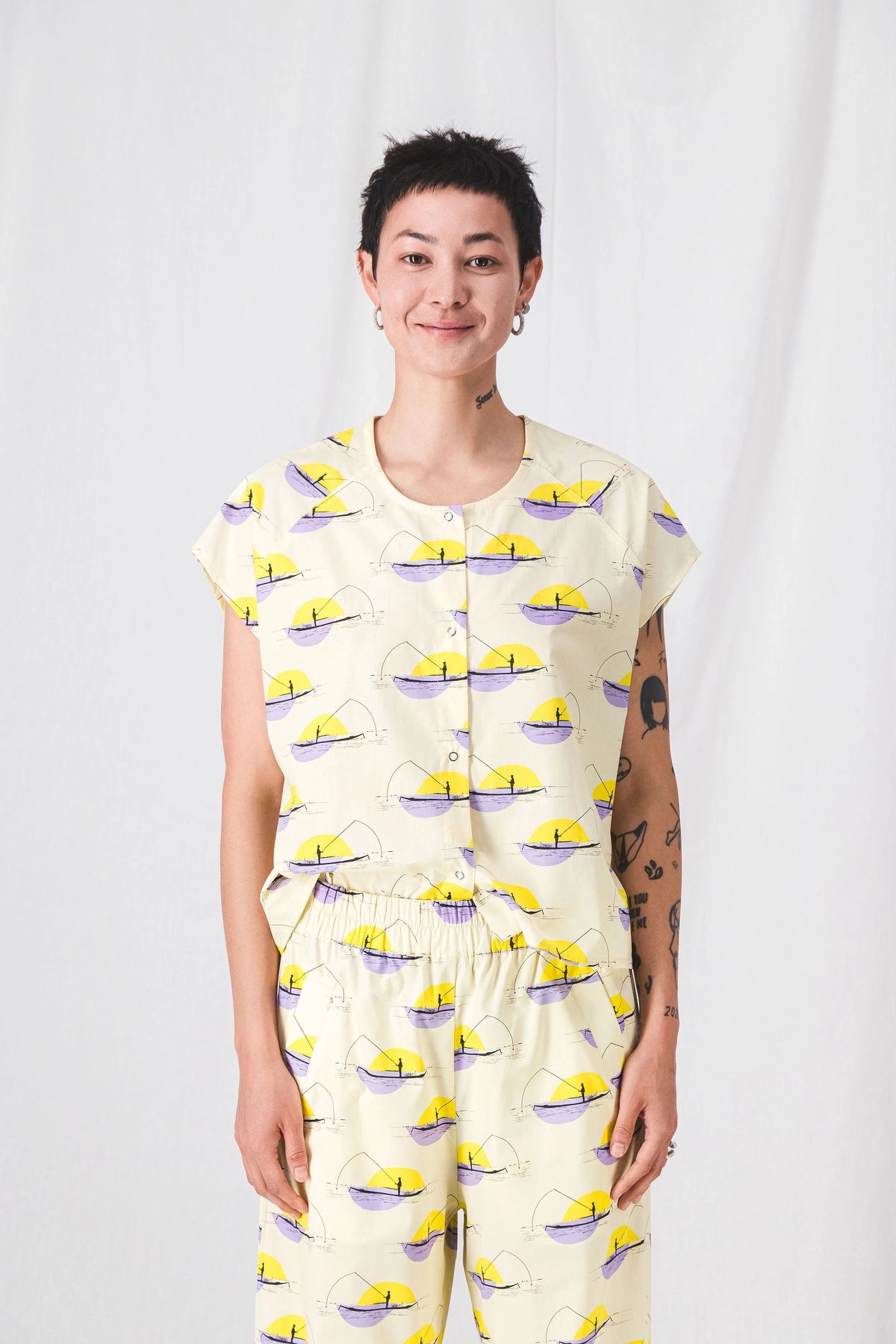 top_printed_women_yellow__pe25