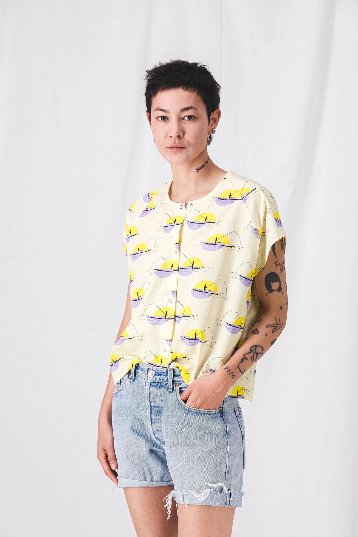top_printed_women_yellow__pe25