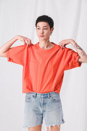 top_orange_woman_white__pe25