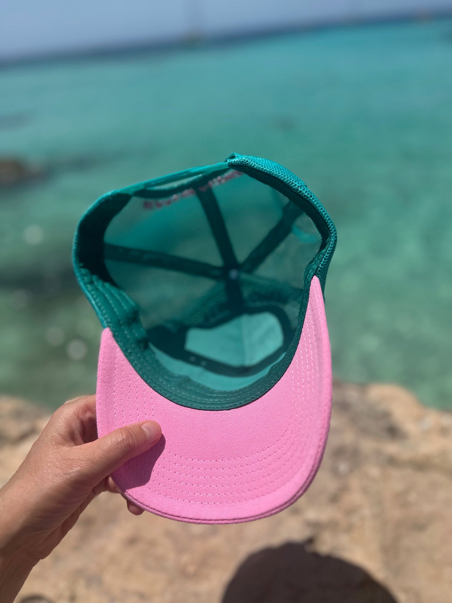 Women's trucker cap