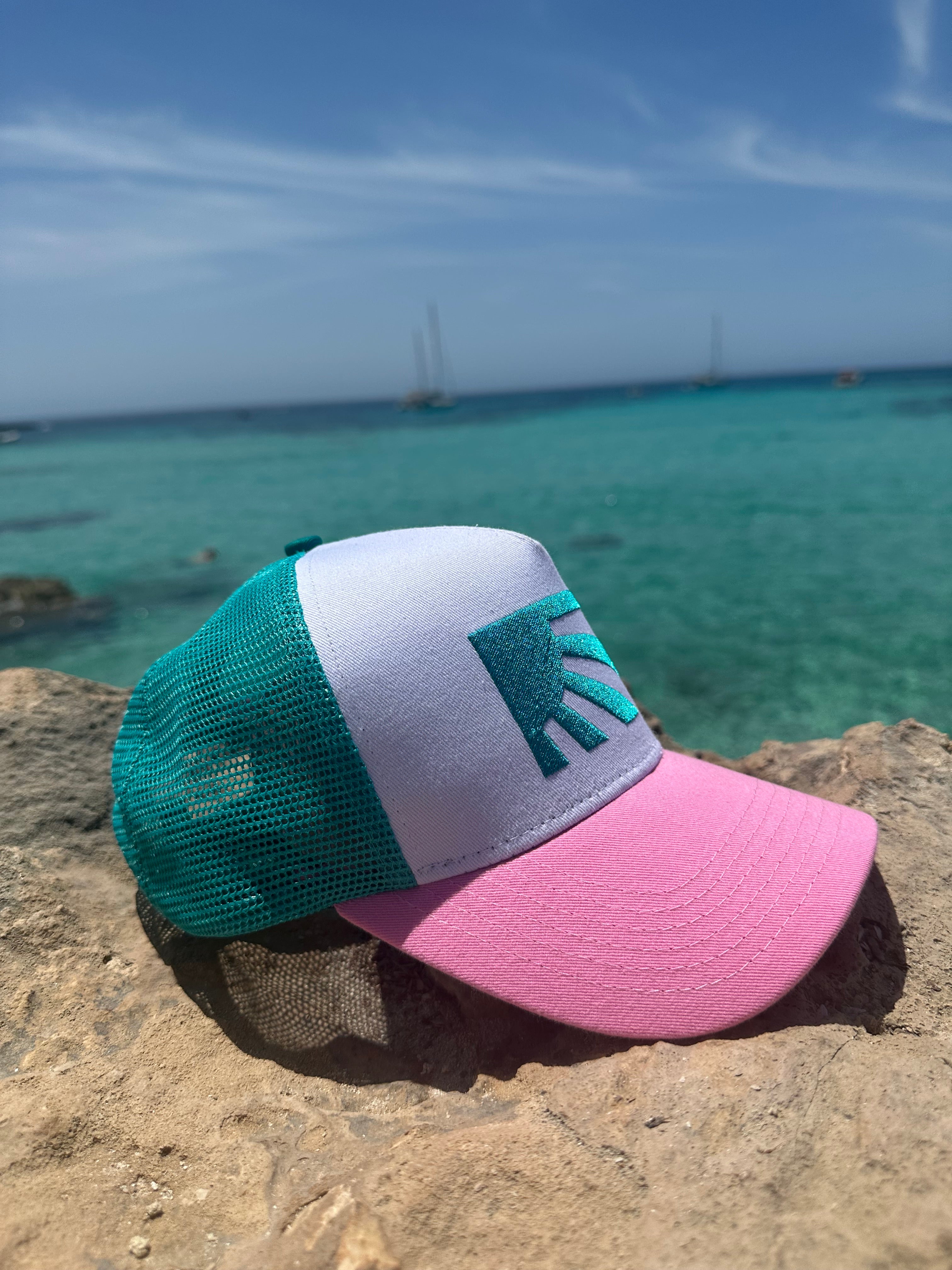 Women's trucker cap
