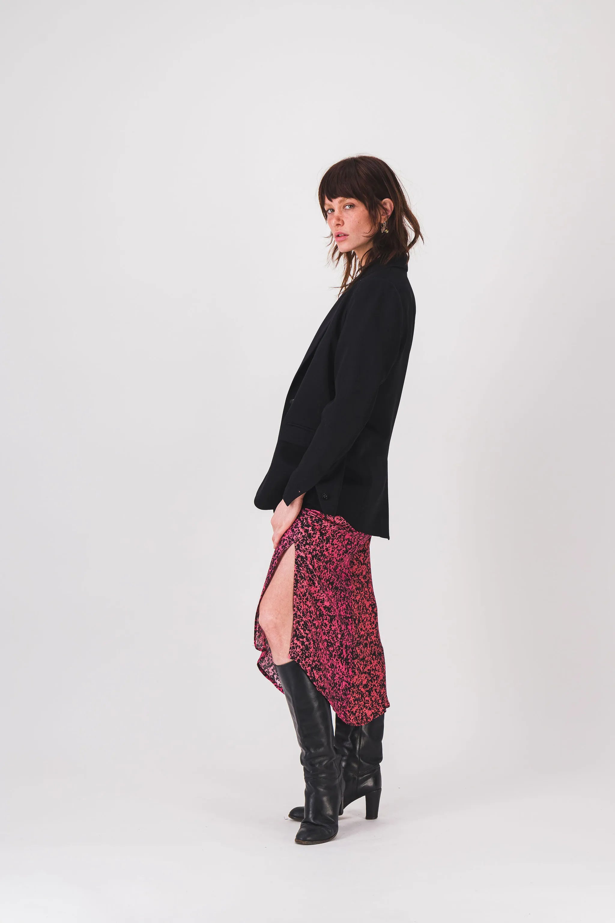 long_red_dress_black_print_kiki_dress_pe25