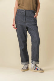 women's wide-legged gray denim pants