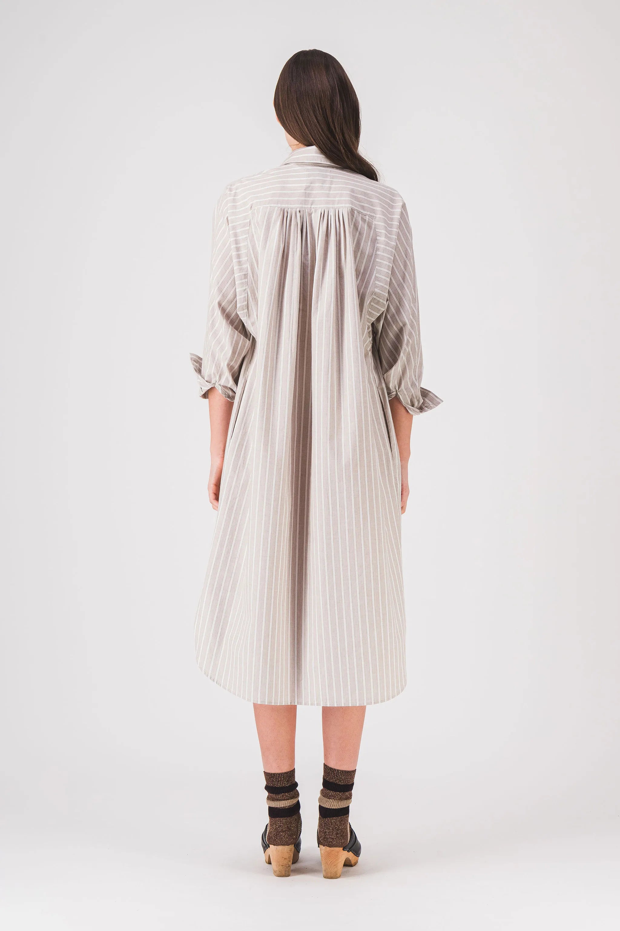 long_shirt_dress_striped_sandy_beige_dress_pe25