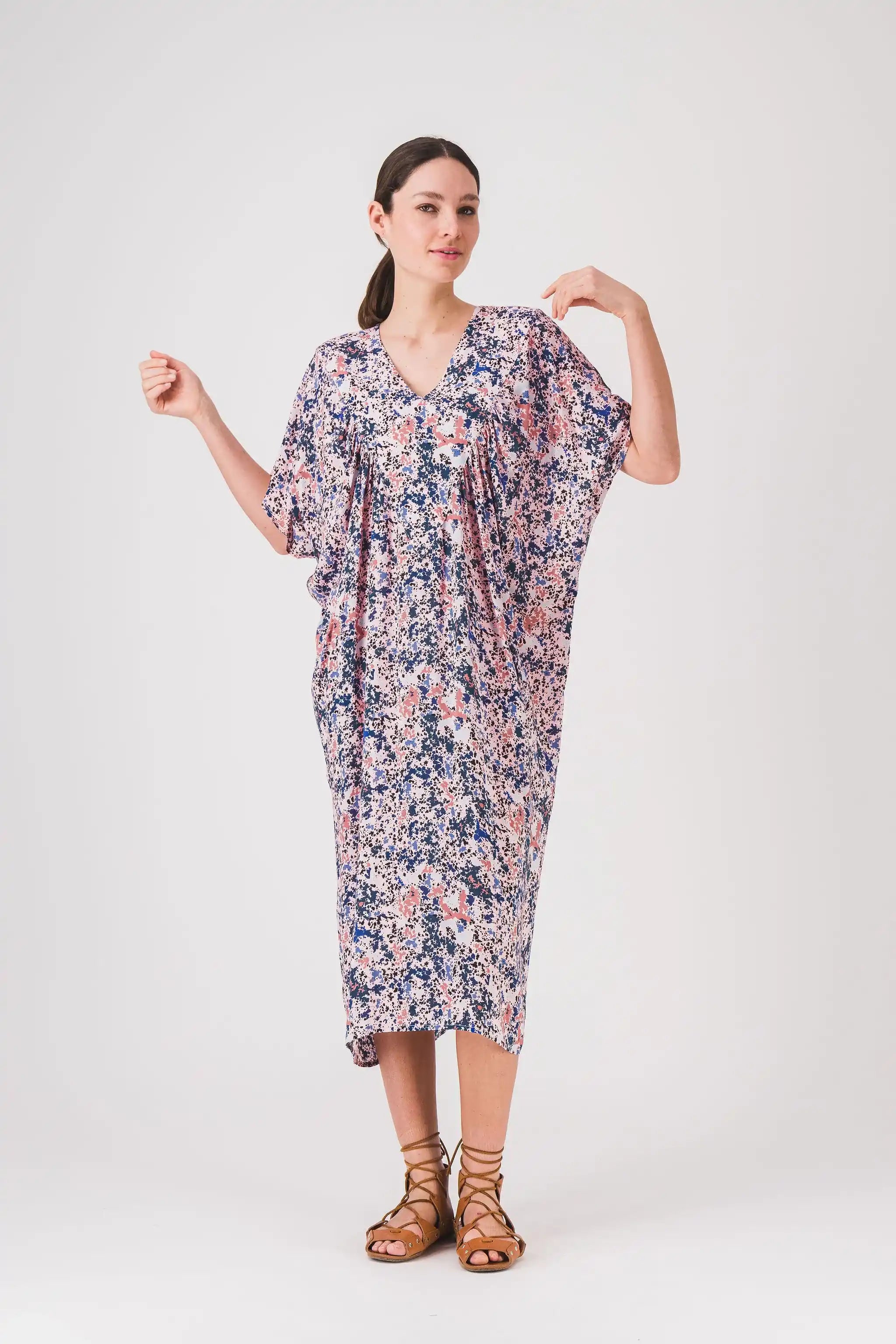 long_v_neck_printed_dress_bertha_pe25
