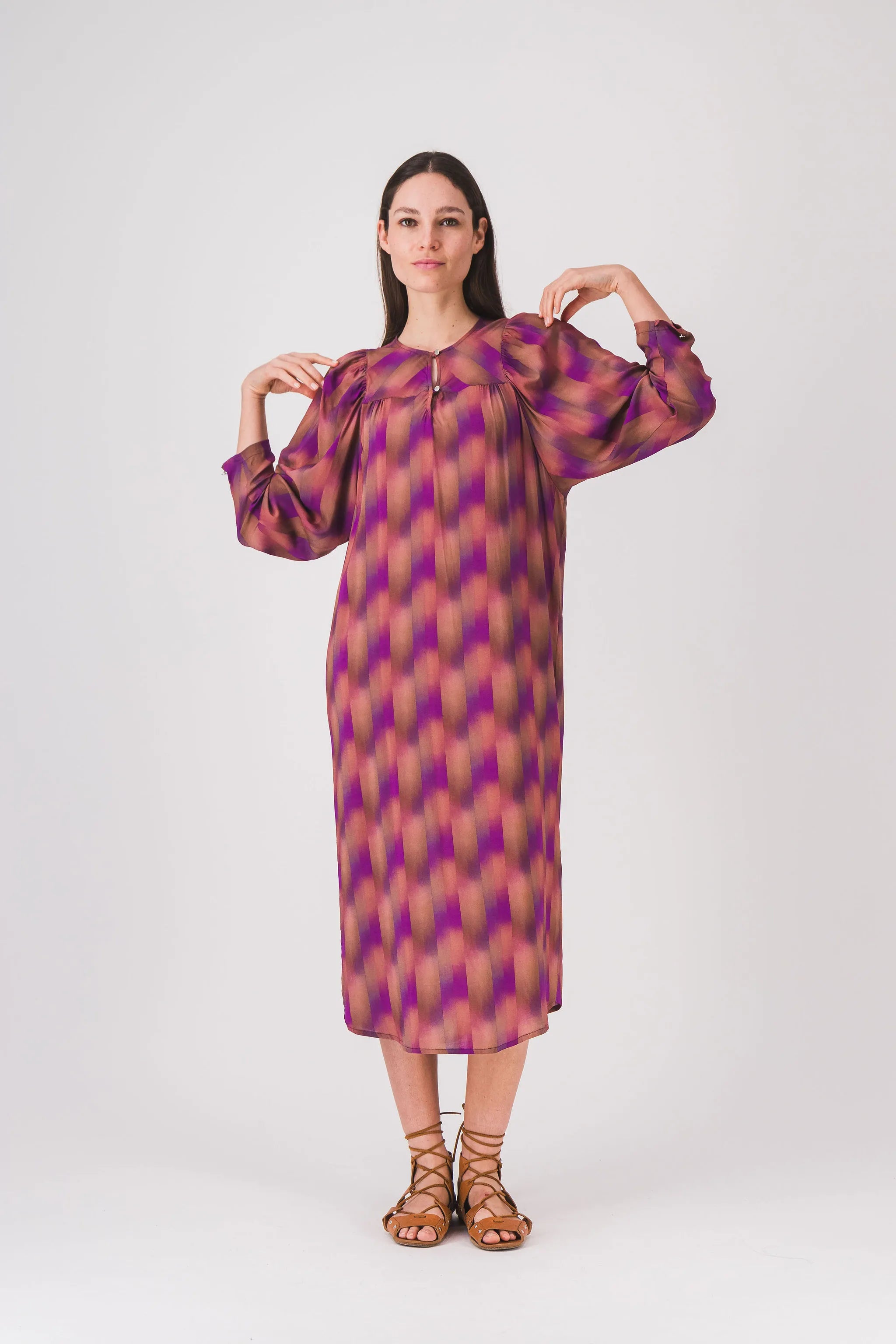 long_straight_printed_dress_lalou_pe25