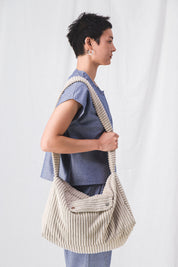 POLLY ECRU MESSENGER BAG