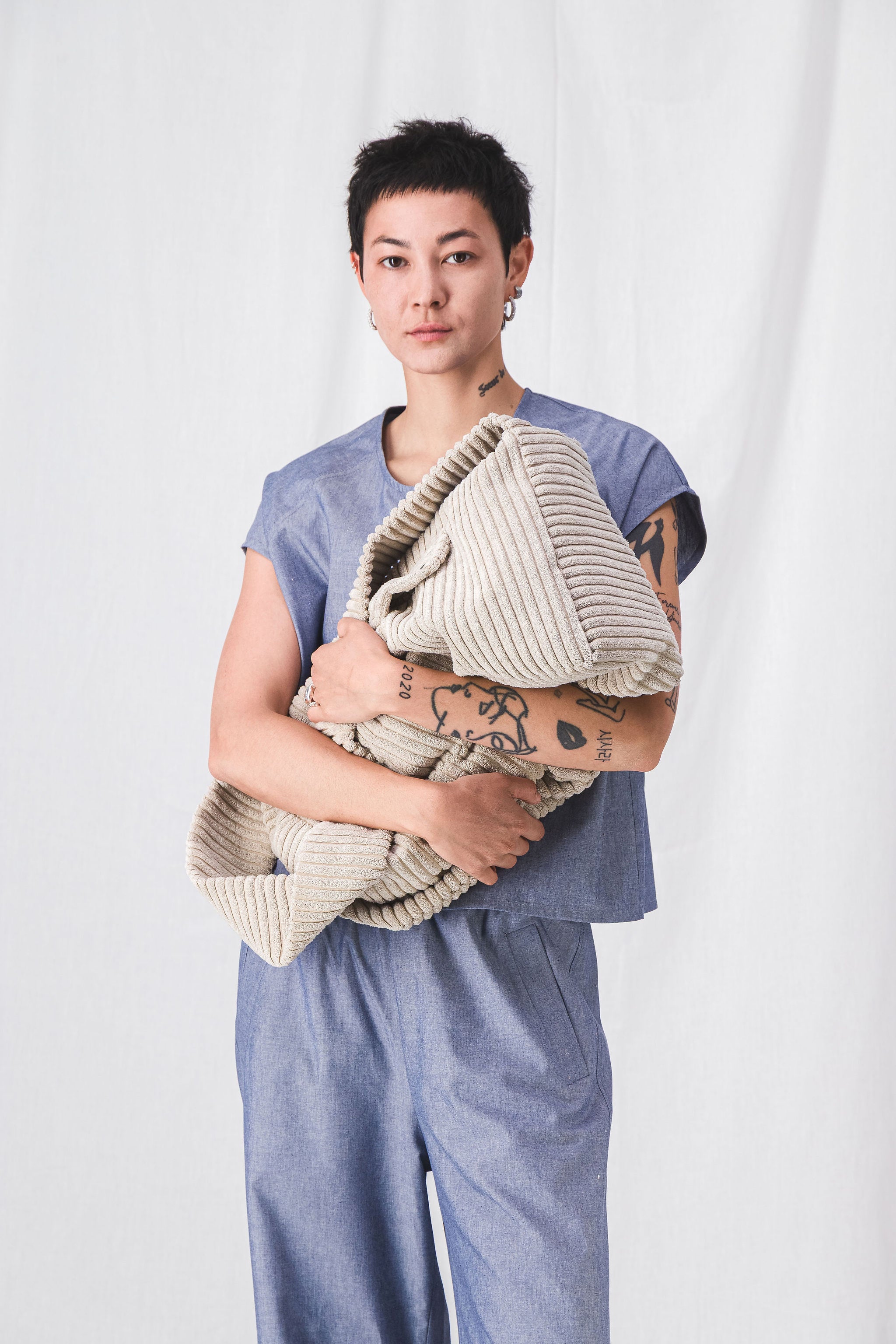 sac_besace_femme_velours_cotele_ecru_4.jpg