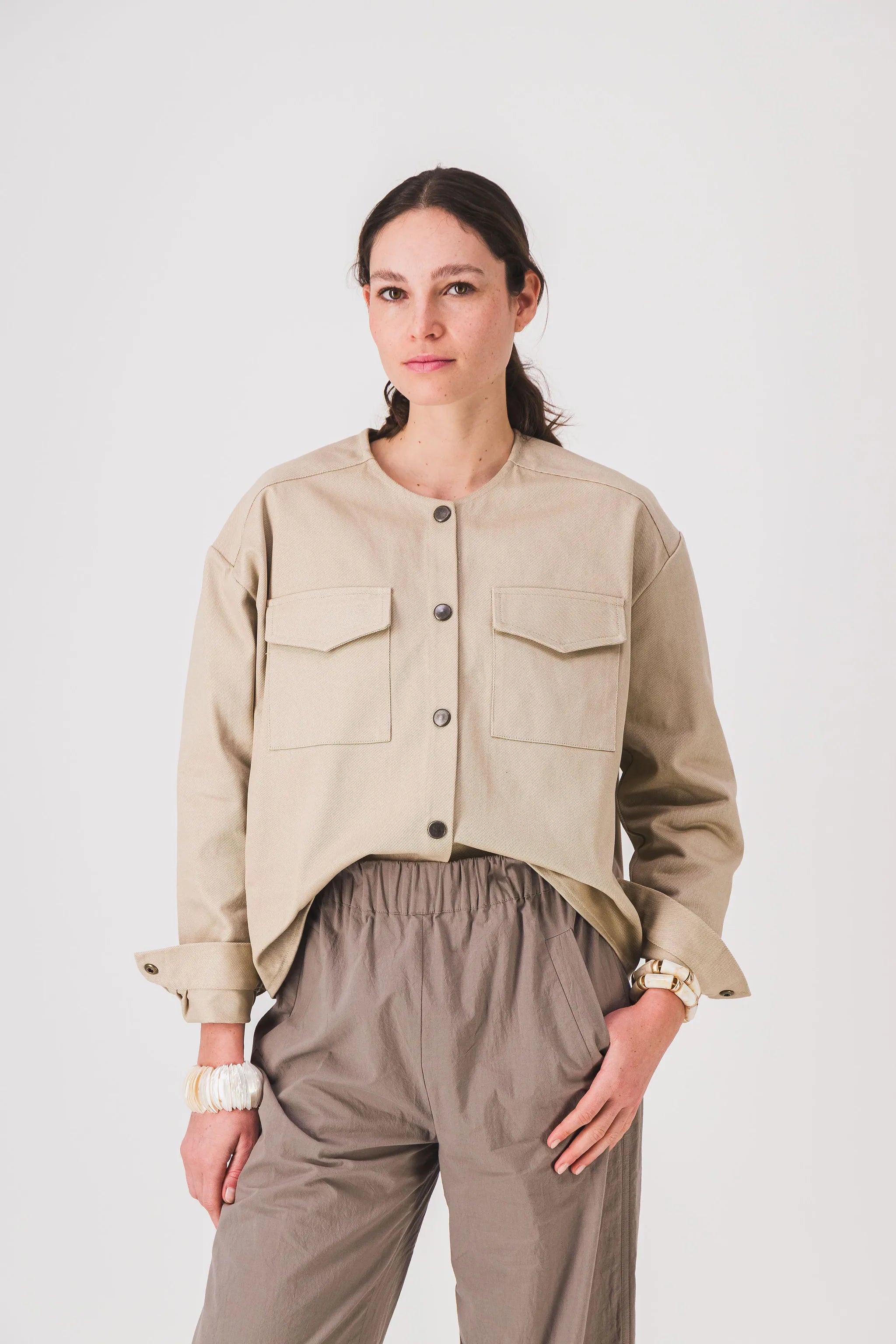 women's short jacket_beige_dolly_jacket_pe25