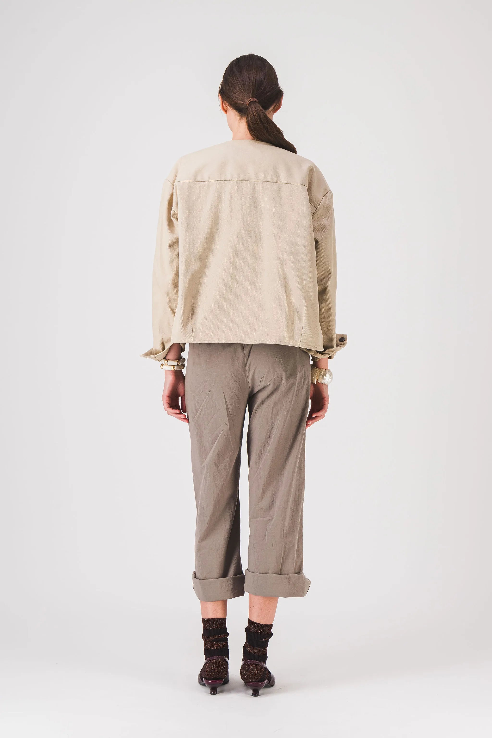 women's short jacket_beige_dolly_jacket_pe25